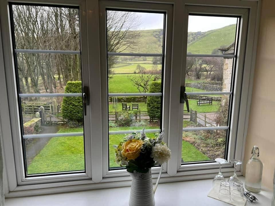 Dunscar Farm Bed & Breakfast Castleton  Extérieur photo