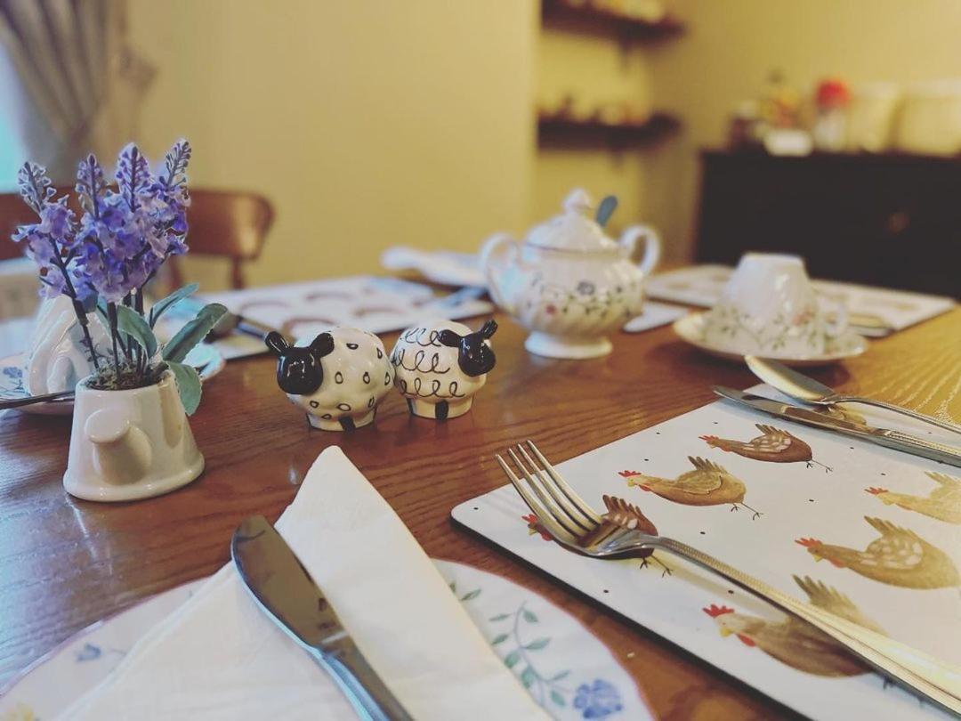 Dunscar Farm Bed & Breakfast Castleton  Extérieur photo